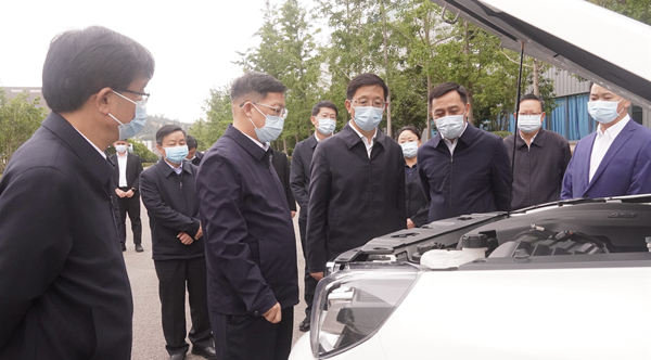 云南省委副书记、省长王予波带队到 宝运莱动力发展调研